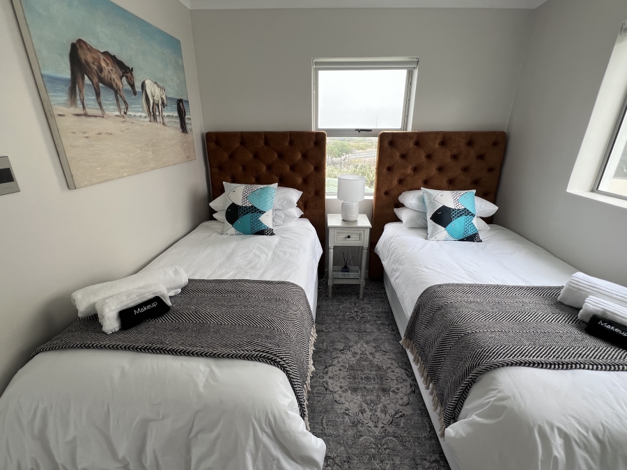 To Let 3 Bedroom Property for Rent in Big Bay Western Cape